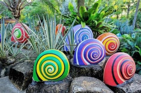 20+ Hermosas Ideas para Decorar tu Jardín con Piedras