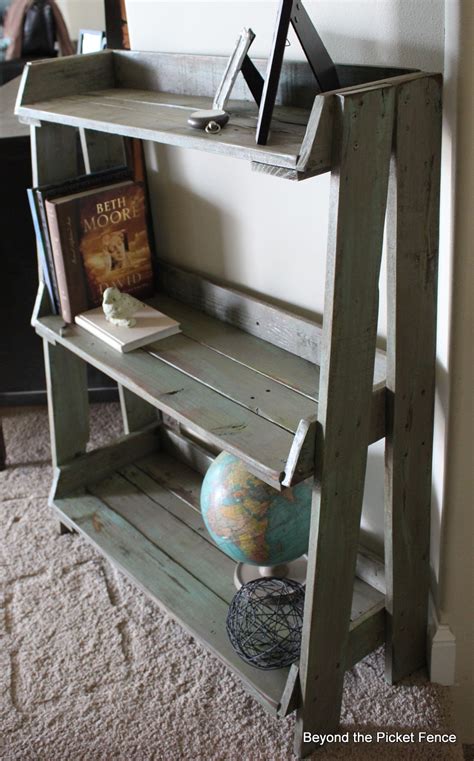 40+ Creative Pallet Furniture DIY Ideas And Projects