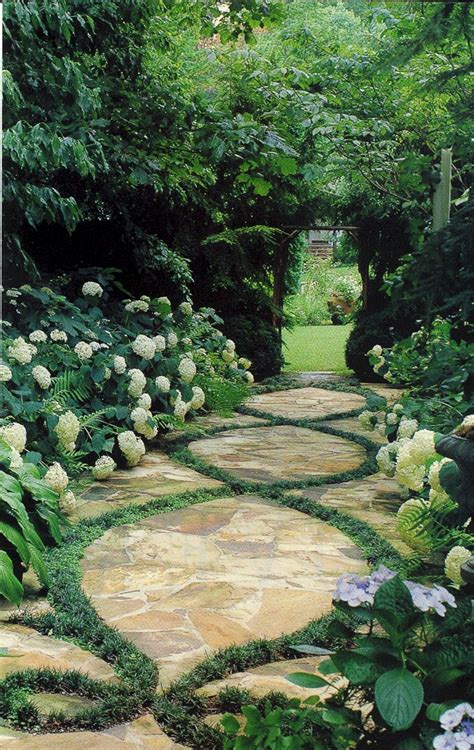 Affordable Beautiful Garden Path For Your Garden 16 ...