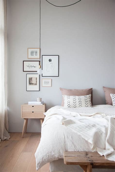 Antes y después en decoración: dormitorio minimalista y cálido