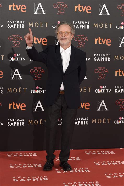 Fernando Colomo en la alfombra roja de los Premios Goya ...