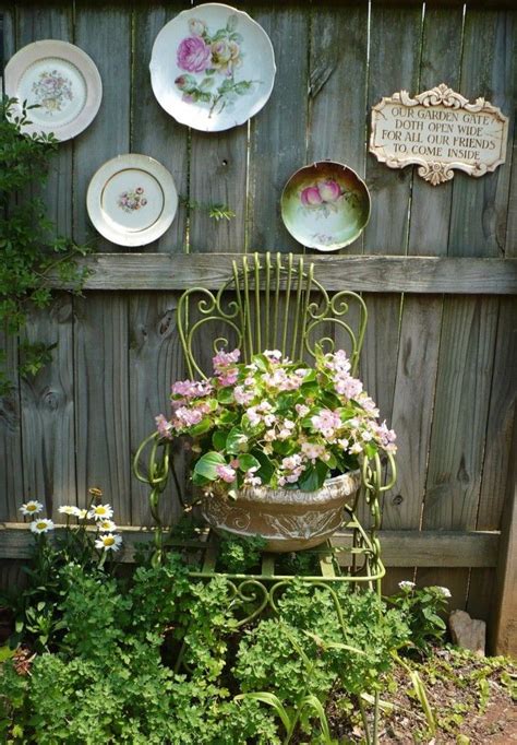 How To Beautify Your House – Outdoor Wall Décor Ideas