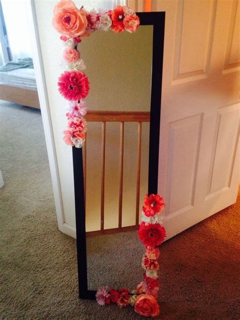 Ideas para decorar tu cuarto con flores | Room, Ideas para ...