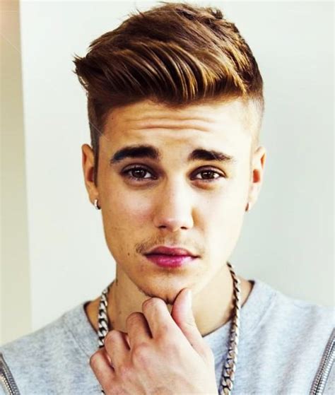 Los cortes de pelo y peinados de Justin Bieber   Modaellos.com