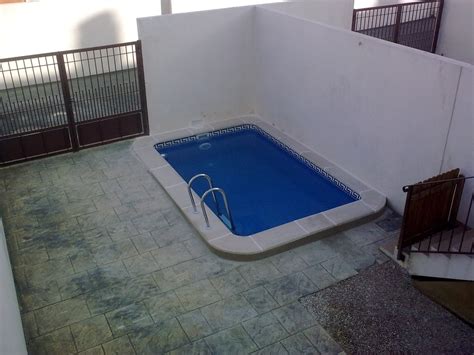 Mobili da Italia, qualità: Duchas para piscinas terrazas ...