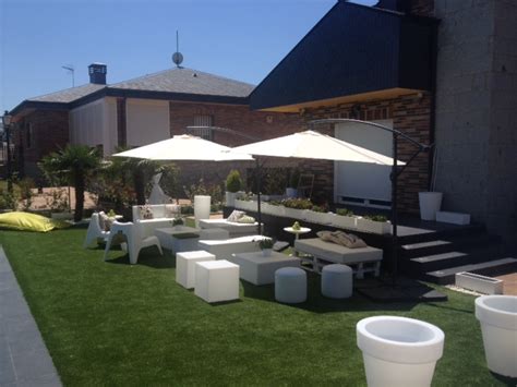 Mobiliario Chill Out | Alquiler Muebles Eventos