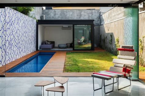 Piscinas pequeñas para terrazas y patios modernos