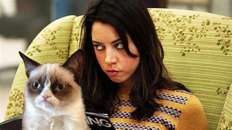 Video Simulation  Aubrey Plaza As Grumpy Cat in New Movie ...